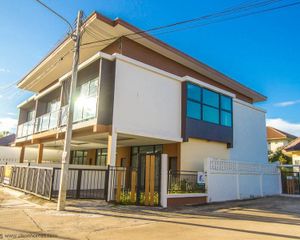 For Sale 3 Beds Townhouse in Mueang Ubon Ratchathani, Ubon Ratchathani, Thailand