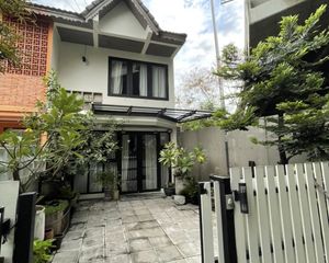 For Rent 2 Beds Townhouse in Phra Khanong, Bangkok, Thailand