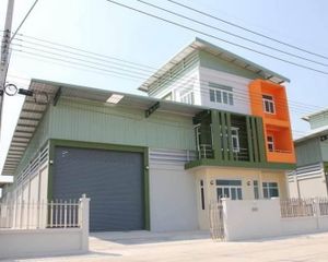For Rent Warehouse 360 sqm in Lam Luk Ka, Pathum Thani, Thailand