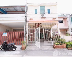 For Sale or Rent 5 Beds Townhouse in Hua Hin, Prachuap Khiri Khan, Thailand