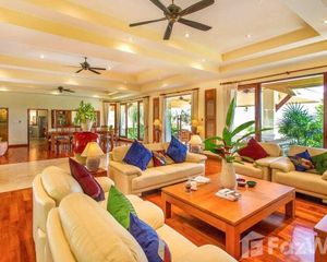 For Sale 9 Beds House in Ko Samui, Surat Thani, Thailand