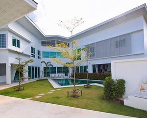 For Sale or Rent 5 Beds Condo in Mueang Phuket, Phuket, Thailand