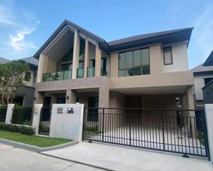 For Rent 3 Beds House in Chatuchak, Bangkok, Thailand