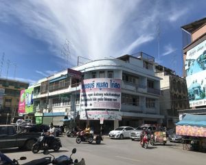 For Sale 6 Beds Retail Space in Mueang Phetchaburi, Phetchaburi, Thailand