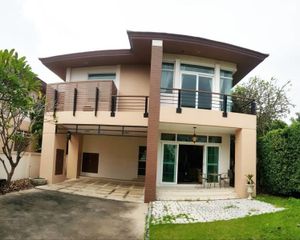 For Sale or Rent 3 Beds House in Si Racha, Chonburi, Thailand
