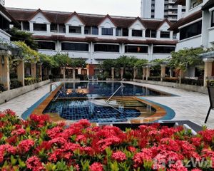 For Rent 4 Beds Townhouse in Khlong Toei, Bangkok, Thailand