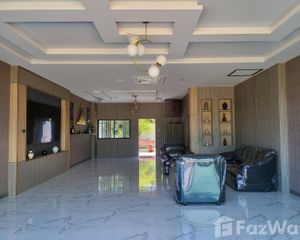 For Sale 6 Beds Townhouse in Bang Lamung, Chonburi, Thailand