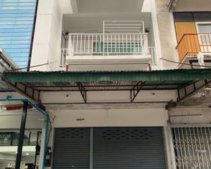 For Rent Retail Space 120 sqm in Mueang Chiang Mai, Chiang Mai, Thailand