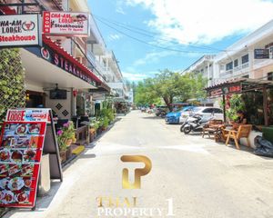 For Sale Retail Space 450 sqm in Cha Am, Phetchaburi, Thailand