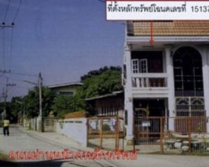 For Sale Townhouse in Mueang Uthai Thani, Uthai Thani, Thailand
