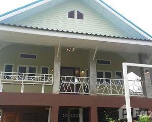 For Sale 5 Beds House in Pong Nam Ron, Chanthaburi, Thailand