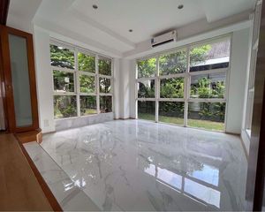 For Sale or Rent 4 Beds House in Chatuchak, Bangkok, Thailand