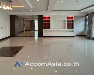 For Sale or Rent 4 Beds Condo in Khlong Toei, Bangkok, Thailand