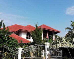 For Sale 4 Beds House in Mueang Phrae, Phrae, Thailand
