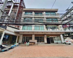 For Sale Retail Space 184 sqm in Bang Lamung, Chonburi, Thailand