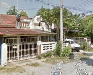 For Sale 2 Beds Townhouse in Mueang Phetchaburi, Phetchaburi, Thailand