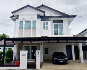 For Sale 3 Beds House in Mueang Chiang Mai, Chiang Mai, Thailand