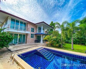 For Rent 5 Beds House in Sattahip, Chonburi, Thailand