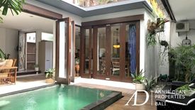 Villa dijual dengan 3 kamar tidur di Kerobokan Kelod, Bali