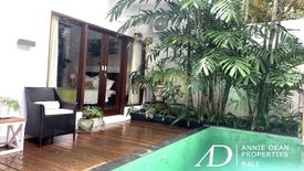 Villa dijual dengan 3 kamar tidur di Kerobokan Kelod, Bali