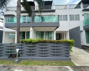 For Sale 2 Beds Townhouse in Kathu, Phuket, Thailand