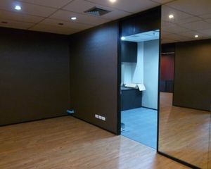 For Sale Office 313.61 sqm in Khlong Toei, Bangkok, Thailand