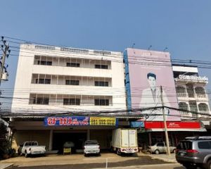 For Sale 5 Beds Retail Space in Mueang Phetchabun, Phetchabun, Thailand