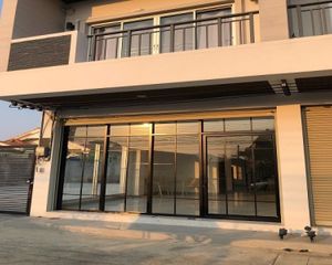 For Rent 3 Beds Townhouse in Sattahip, Chonburi, Thailand