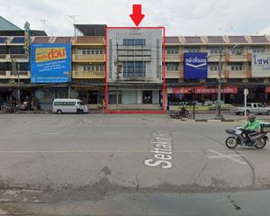 For Sale Office 268.8 sqm in Krathum Baen, Samut Sakhon, Thailand