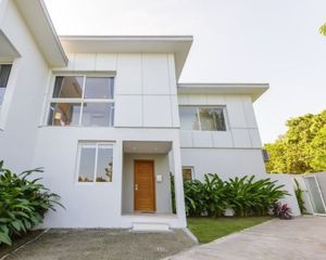 For Sale 3 Beds Townhouse in Ko Samui, Surat Thani, Thailand