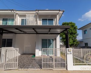 For Rent 3 Beds Townhouse in San Kamphaeng, Chiang Mai, Thailand
