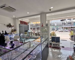 For Sale Retail Space 528 sqm in Bang Lamung, Chonburi, Thailand
