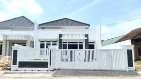 Rumah dijual dengan 3 kamar tidur di Tanjung Senang, Lampung