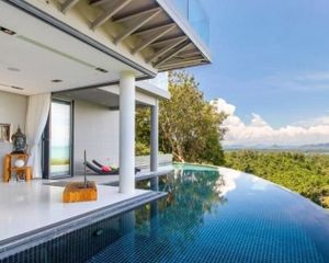 For Rent 4 Beds 一戸建て in Thalang, Phuket, Thailand