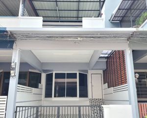 For Sale 2 Beds Townhouse in Mueang Roi Et, Roi Et, Thailand