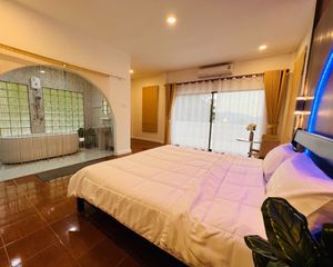 For Rent 4 Beds Condo in Kathu, Phuket, Thailand