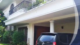 Rumah dijual dengan 6 kamar tidur di Tebet Barat, Jakarta