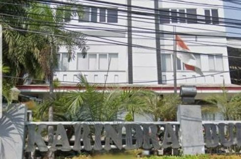 Gudang dan pabrik dijual dengan 51 kamar tidur di Senen, Jakarta