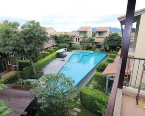 For Sale 3 Beds Townhouse in Cha Am, Phetchaburi, Thailand