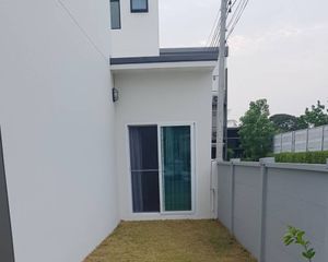 For Sale or Rent 3 Beds Townhouse in Bang Kruai, Nonthaburi, Thailand