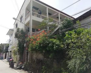 For Sale 15 Beds Apartment in Phra Samut Chedi, Samut Prakan, Thailand