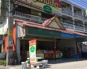 For Sale Retail Space in Phayuha Khiri, Nakhon Sawan, Thailand