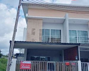 For Sale 2 Beds Townhouse in Mueang Chanthaburi, Chanthaburi, Thailand