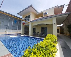 For Rent 7 Beds House in Bang Lamung, Chonburi, Thailand