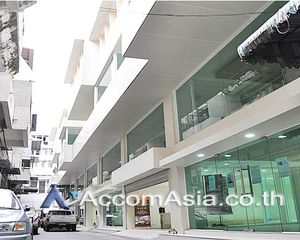For Sale Office 595 sqm in Bang Rak, Bangkok, Thailand