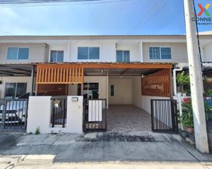 For Sale 3 Beds Townhouse in Sai Noi, Nonthaburi, Thailand