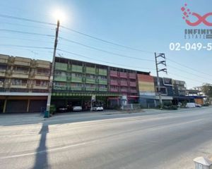 For Sale Retail Space 400 sqm in Mueang Nakhon Pathom, Nakhon Pathom, Thailand