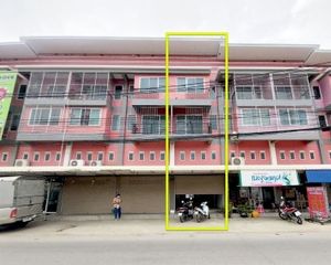 For Sale Retail Space 64 sqm in Mueang Nakhon Pathom, Nakhon Pathom, Thailand