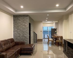 For Sale or Rent 2 Beds Townhouse in Bang Na, Bangkok, Thailand