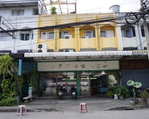 For Sale Retail Space 212 sqm in Mueang Chiang Mai, Chiang Mai, Thailand